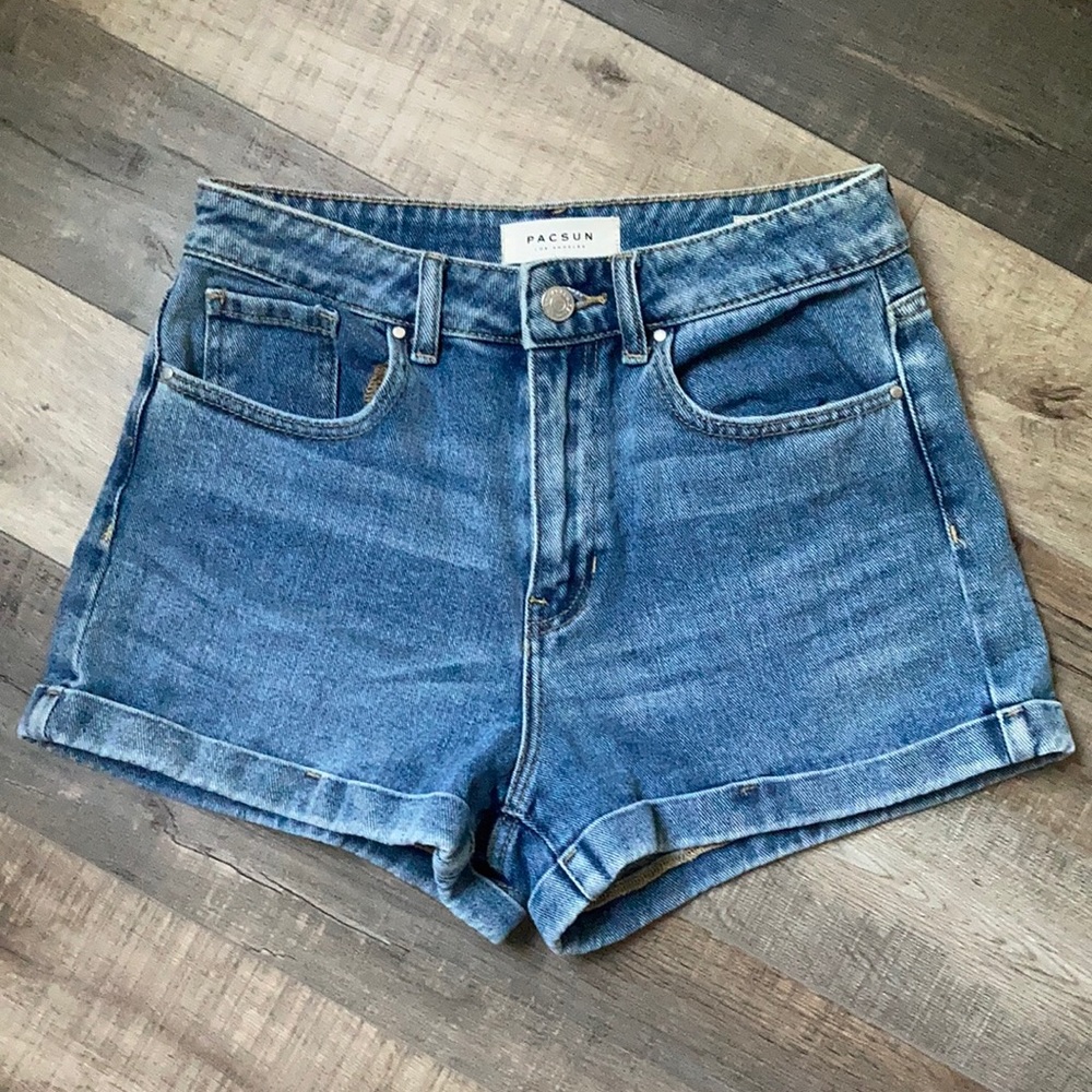 Pacsun Mom Short 26